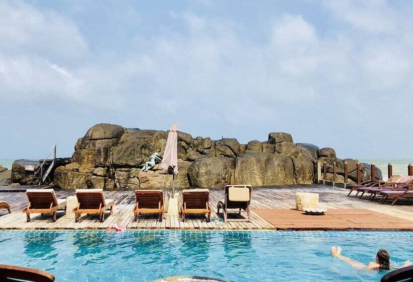 Thaproban Pavilion Resort & Spa