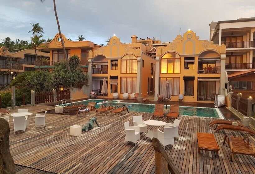 Thaproban Pavilion Resort & Spa