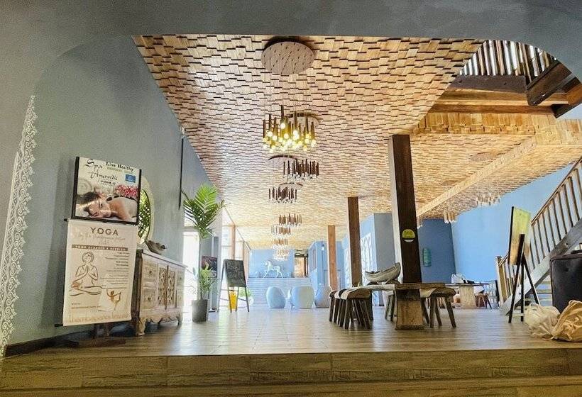 Thaproban Pavilion Resort & Spa