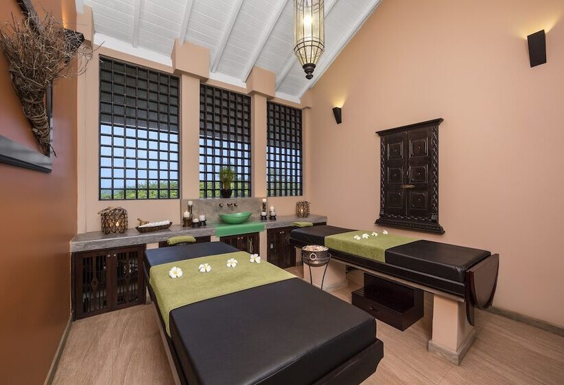 Villa Mayurana By Edwards Collection