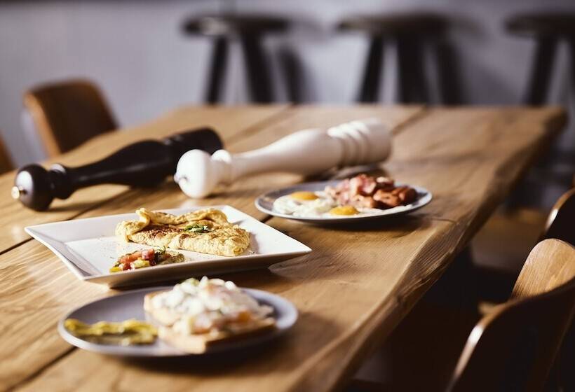 هتل Stone Suites By White Hills