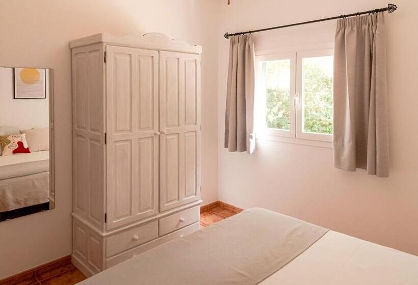 Apartamentos El Pino  Formentera Break