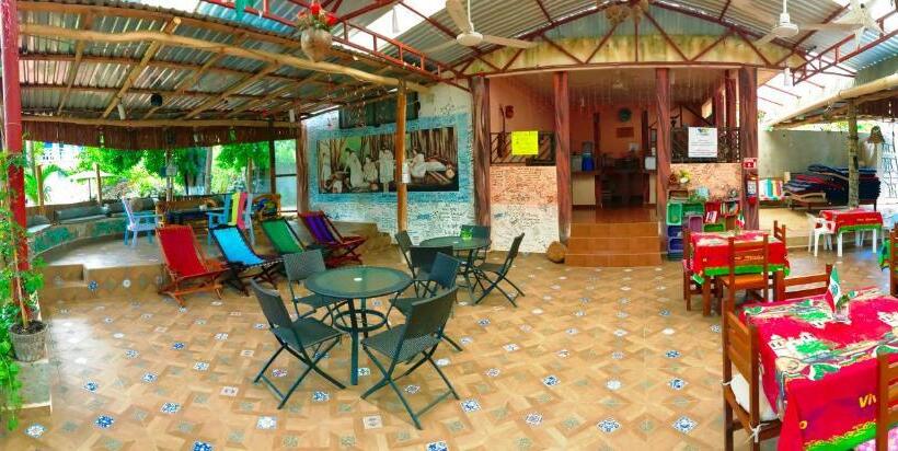 هاستل Yaxche Centro Hostal Y Camping