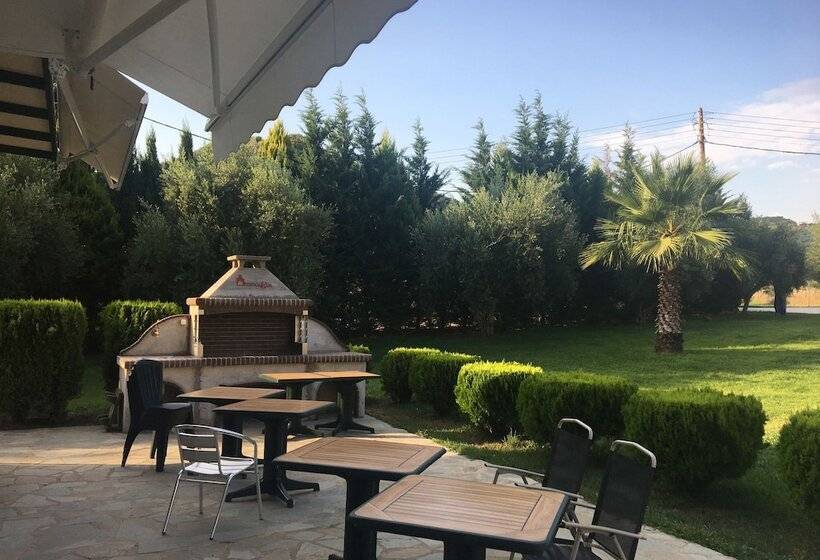 Anilio Plaza