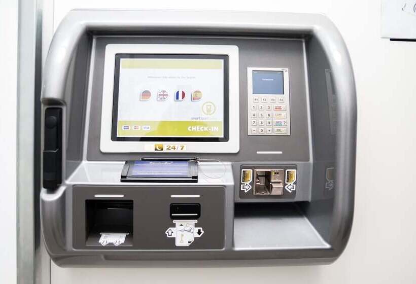 Smart Apart Living   Wien Hauptbahnhof   Self Check In