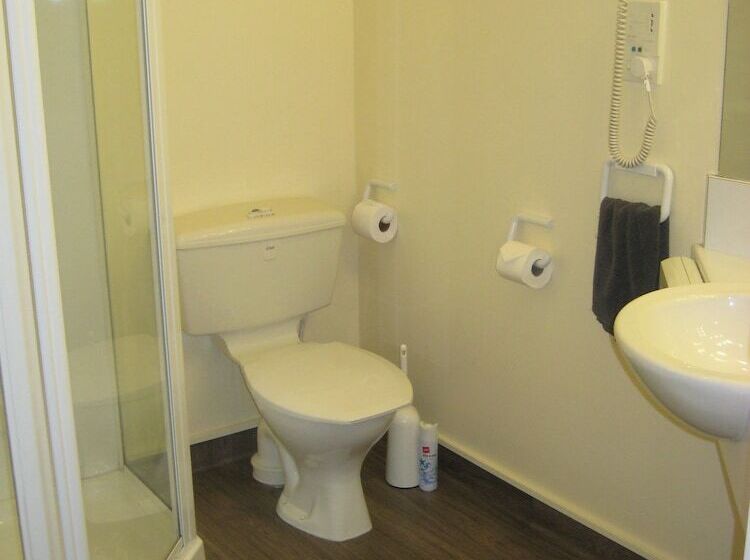 755 Regal Court Motel