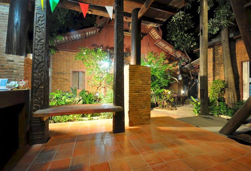 Ayutthaya Bouchic Hostel