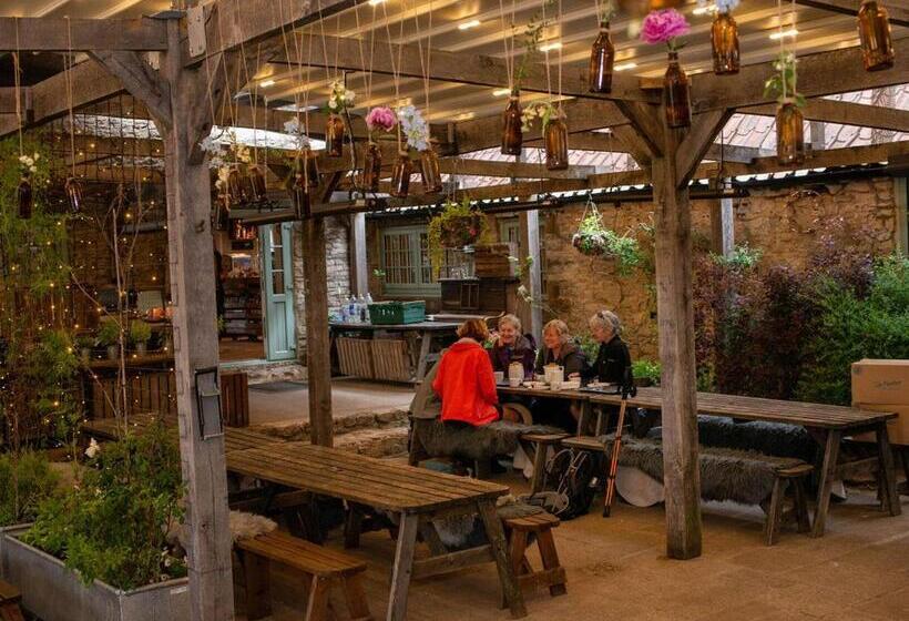 مبيت وإفطار High Paradise Farm