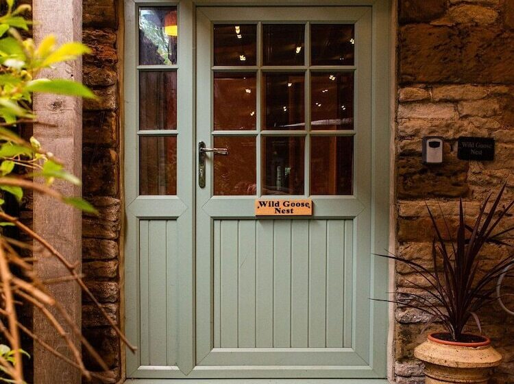 مبيت وإفطار High Paradise Farm