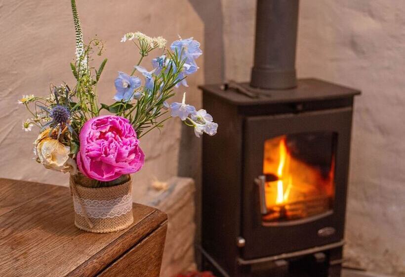 مبيت وإفطار High Paradise Farm