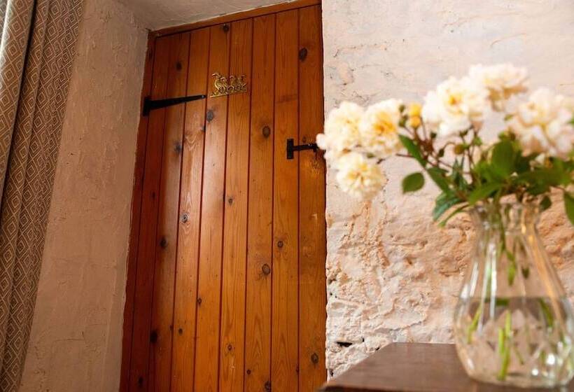 مبيت وإفطار High Paradise Farm