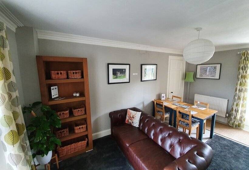 민박 Parkhead House