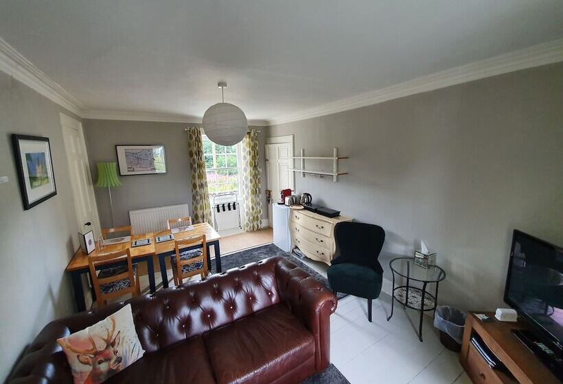 민박 Parkhead House