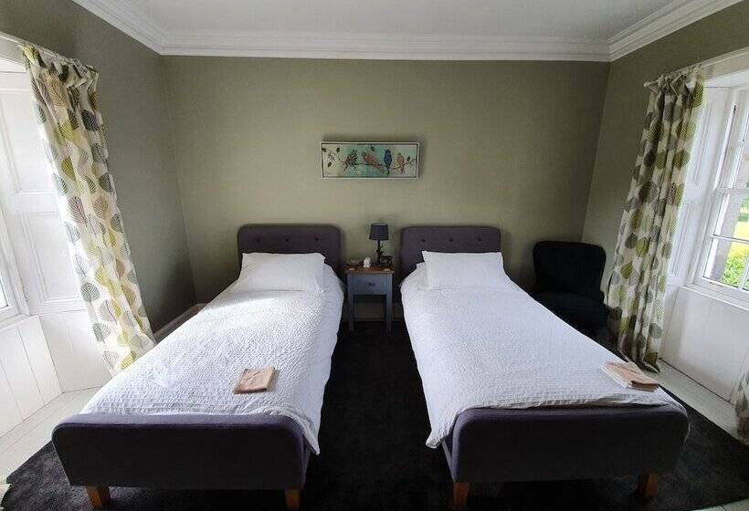 민박 Parkhead House