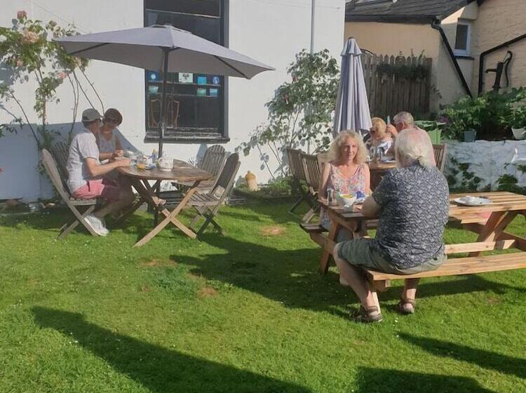 ベッドアンドブレックファースト St Vincent Guest House