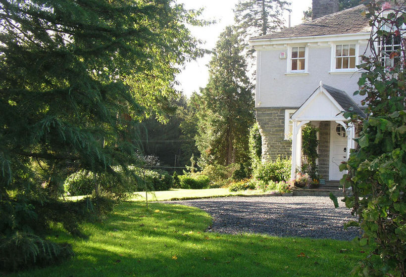 민박 The Old Vicarage