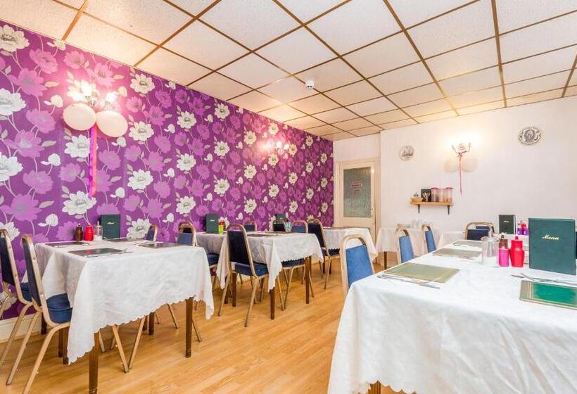 مبيت وإفطار Uk Travel & Hospitality Ltd Ta Canberra