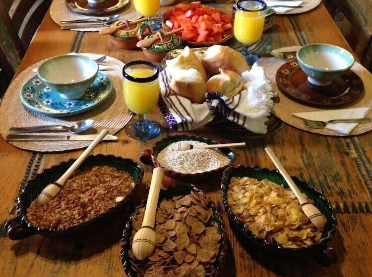 Casa Chikita Bed & Breakfast