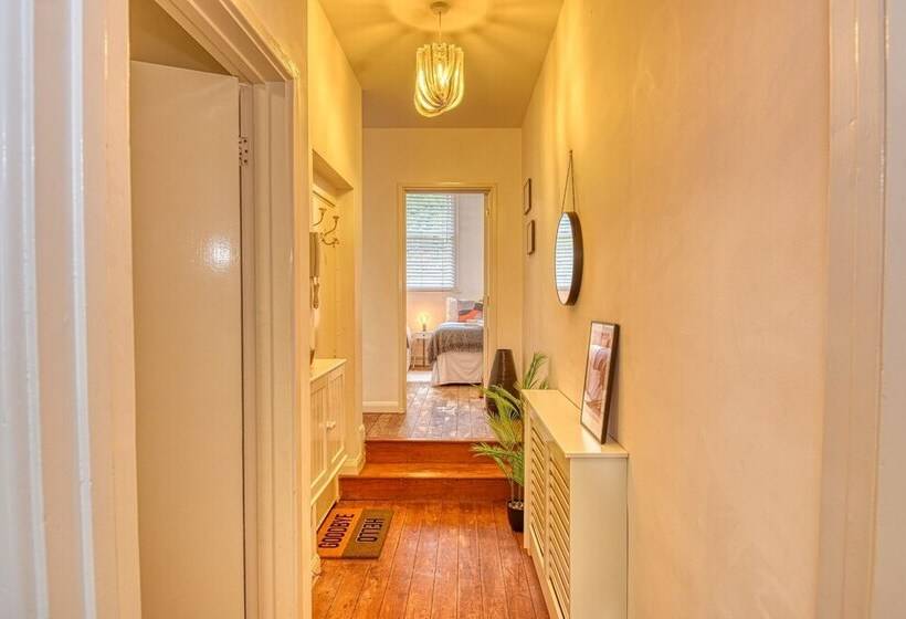 Ghar Homes   Bath City Centre Cosy Retreat