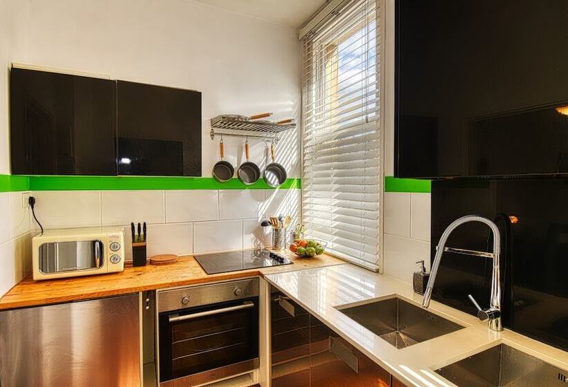 Ghar Homes   Bath City Centre Cosy Retreat