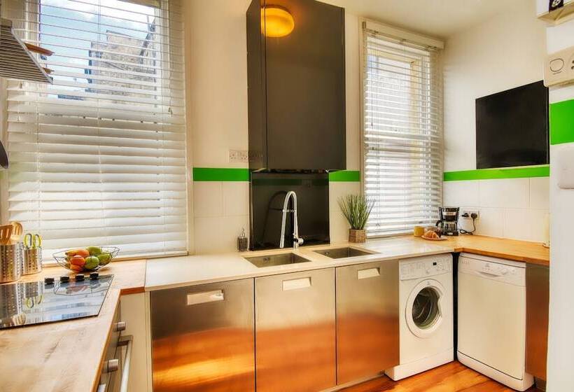 Ghar Homes   Bath City Centre Cosy Retreat