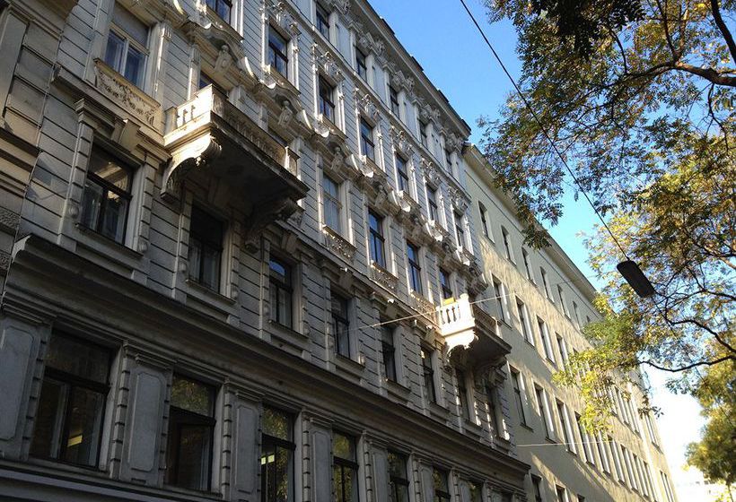 Govienna Smart Urban City Apartment