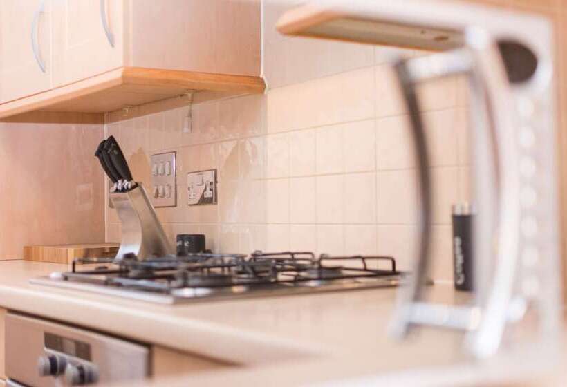 Holistic Condos Apartments   Albion Gardens