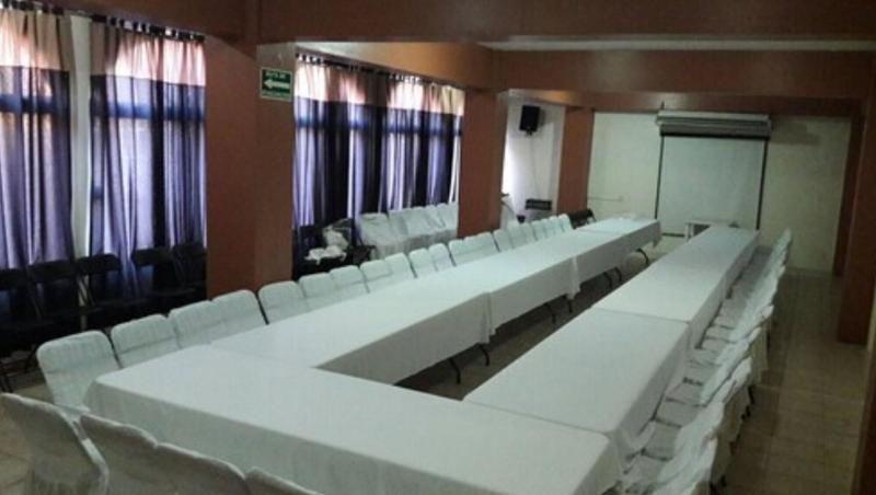 Отель Arcos Del Parque