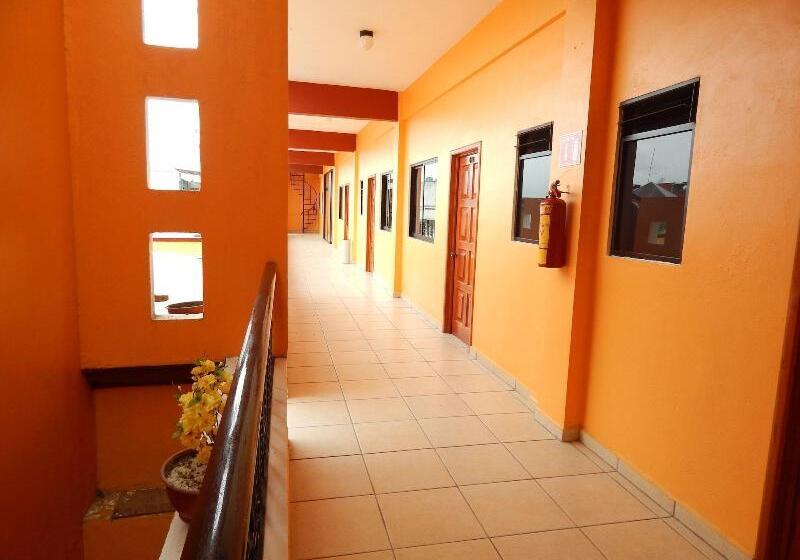 Отель Arcos Del Parque