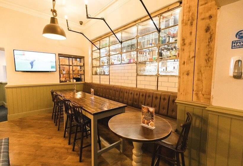 בית מלון כפרי Black Lion