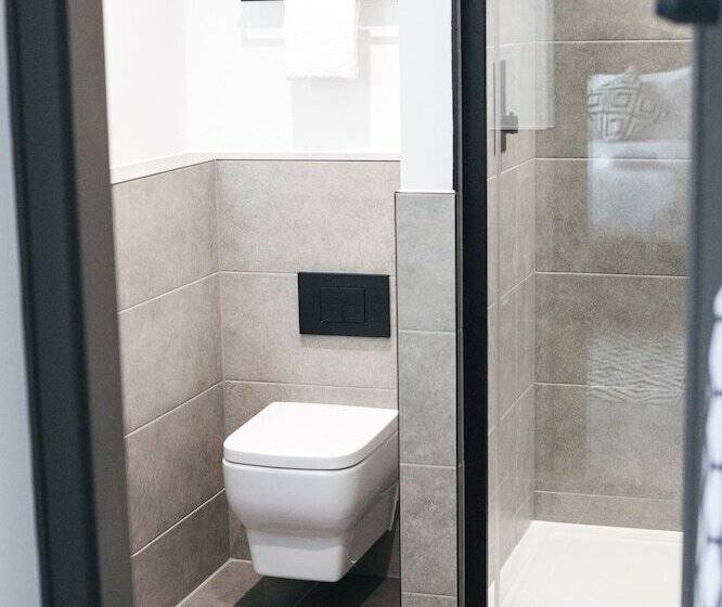 בית מלון כפרי Black Lion