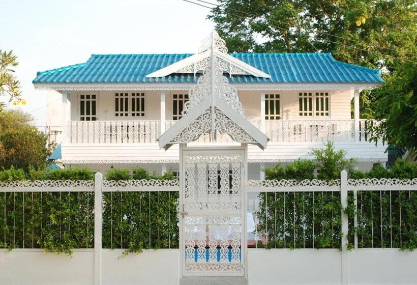 ホテル Baan Luang Harn