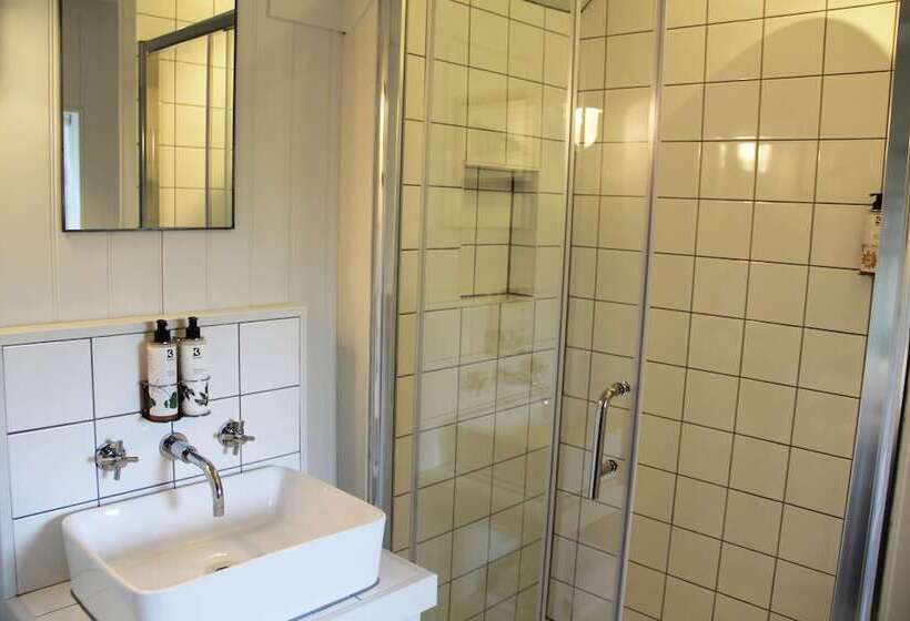 ホテル Bel And The Dragon Odiham