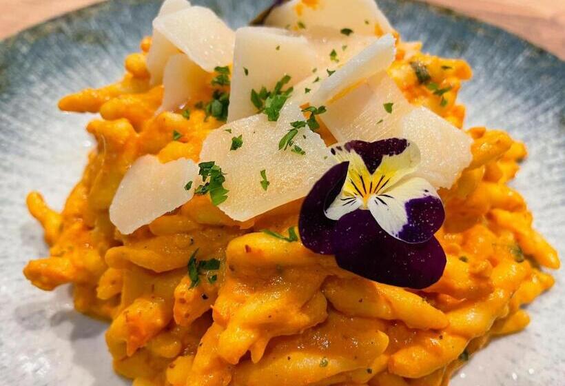 Отель Boutique Minister 4sup