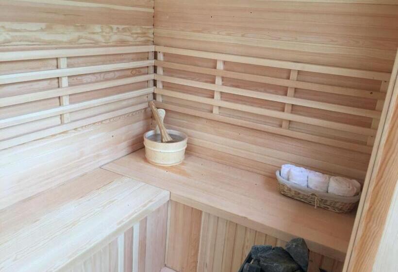 Отель Boutique Minister 4sup