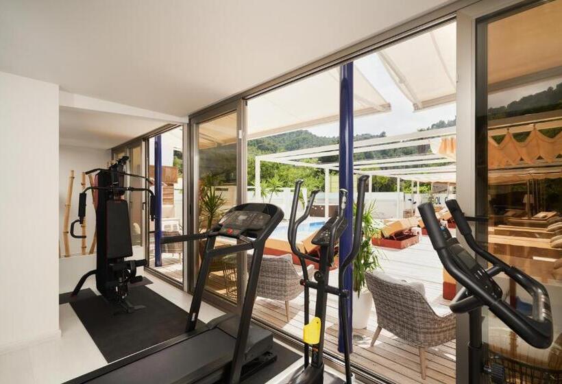 Отель Boutique Minister 4sup