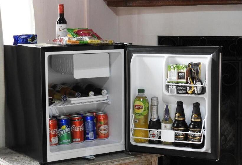 Отель Villa Bonita Les Terrasses