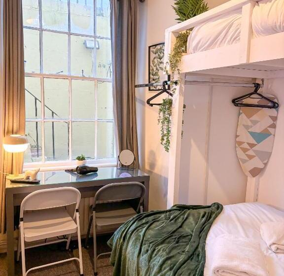 X Hotel Brunswick Square