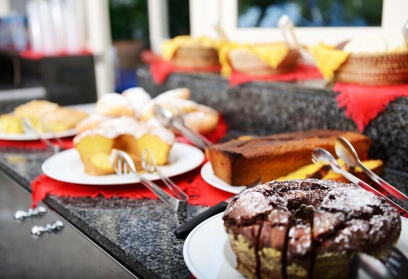 בית מלון כפרי Caesar