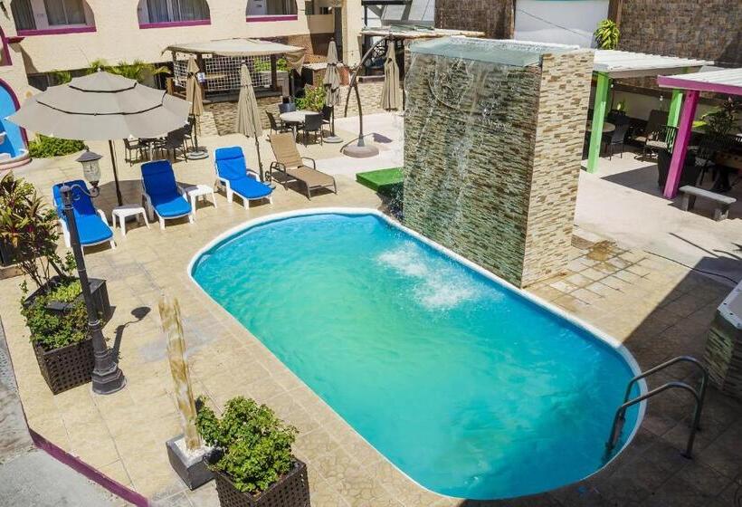 Capital O Hotel Dos Mares, Cabo San Lucas