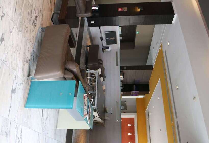 Отель Casa Inn Galerias Celaya