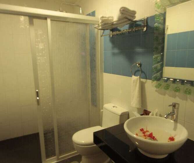 هتل Casa Pilar Beach Resort