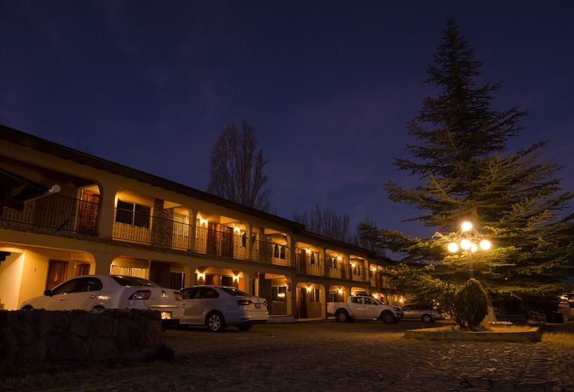 בית מלון כפרי Cascada Inn