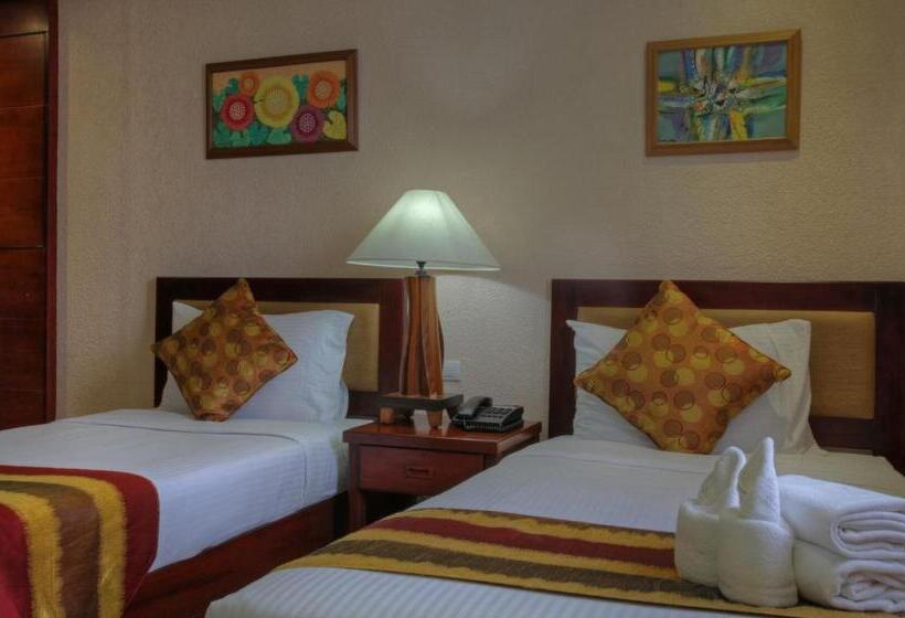 هتل Centro Puerto Princesa Near Airport