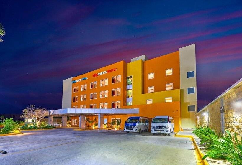 فندق City Express Plus By Marriott Cabo San Lucas
