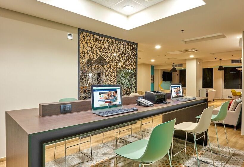 فندق City Express Plus By Marriott Cabo San Lucas