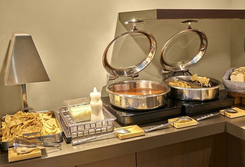 فندق City Express Plus By Marriott Cabo San Lucas