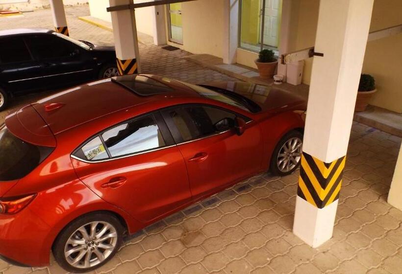 فندق Del Valle Inn