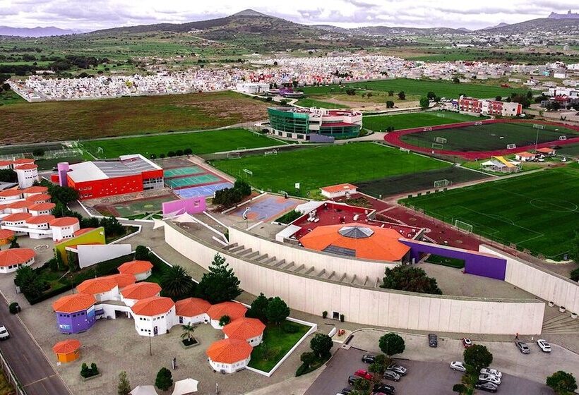 فندق Del Valle Inn