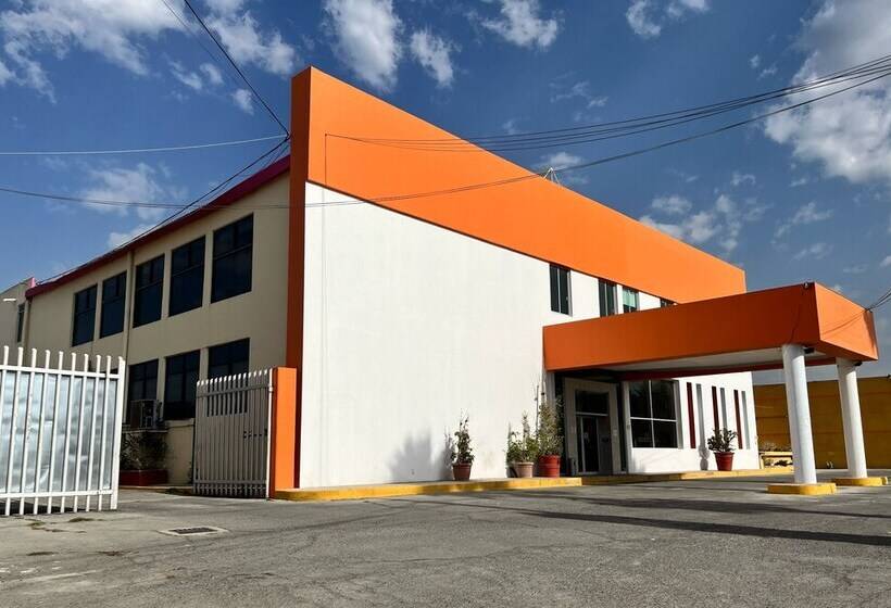 فندق Del Valle Inn